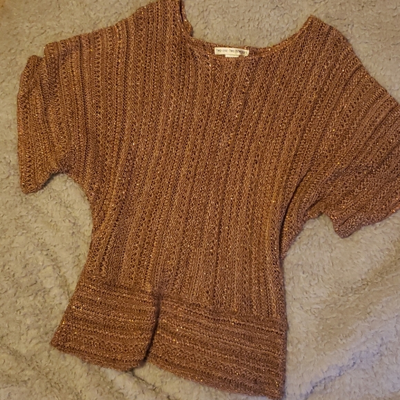 Open weave gold and brown short sleeved sweater - Picture 2 of 4